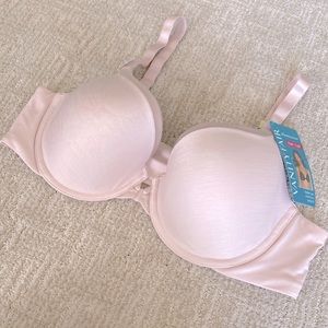 🆕 NWT Vanity Fair Illumination Front Closure Ivory Color Bra Size 40B